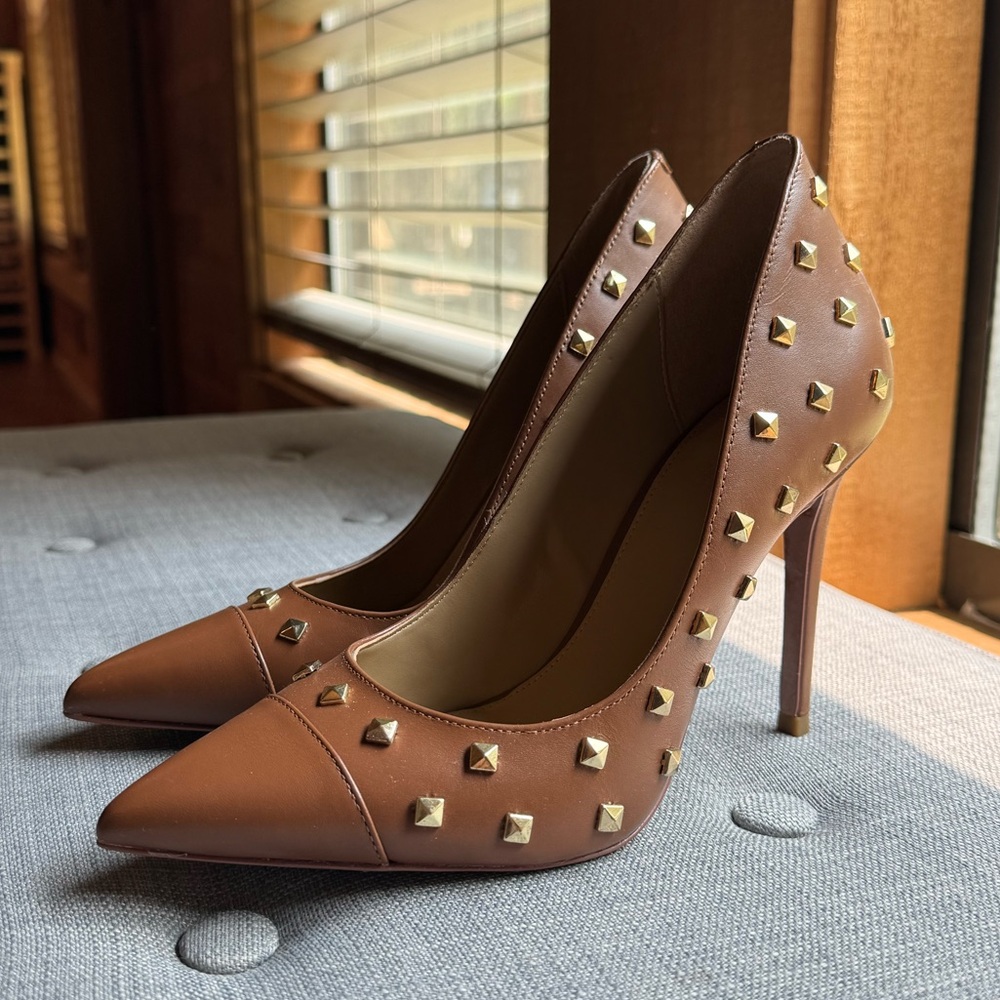 Michael Kors Studded Pumps